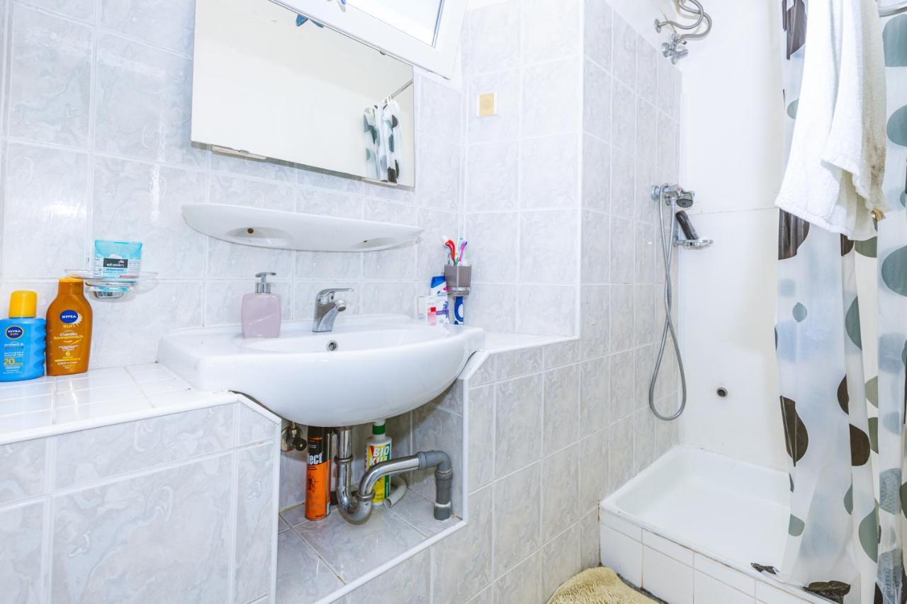 Guesthouse Isabel La Catolica Dubrovnik Bagian luar foto