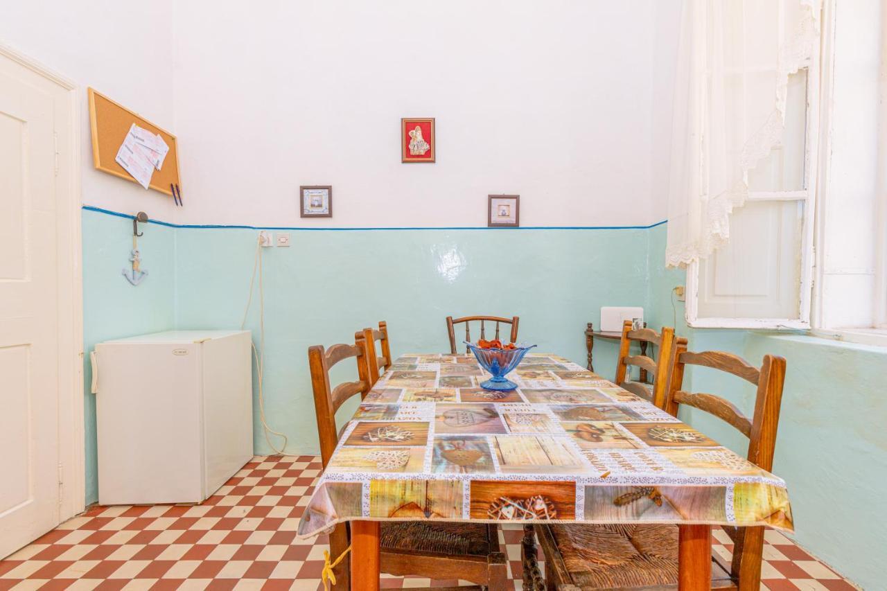 Guesthouse Isabel La Catolica Dubrovnik Bagian luar foto