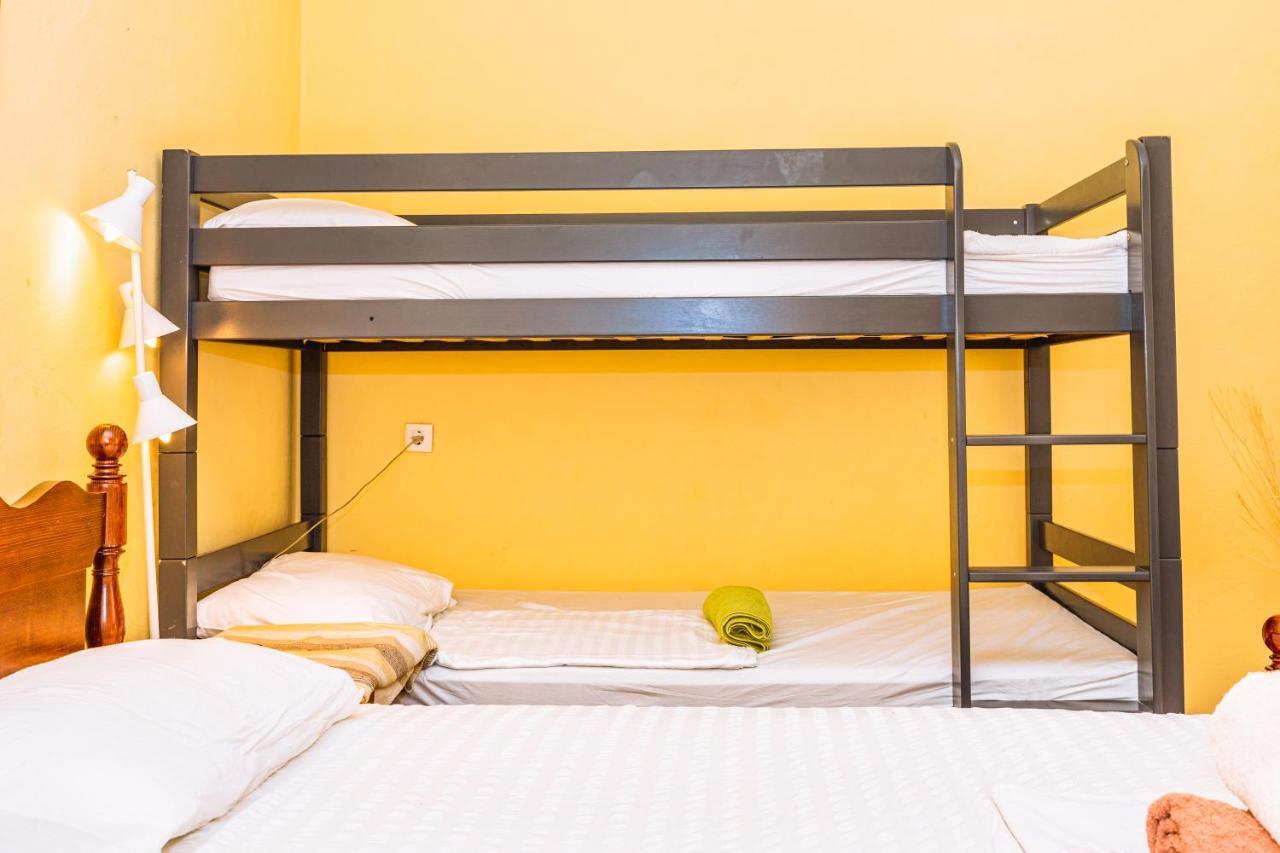 Guesthouse Isabel La Catolica Dubrovnik Bagian luar foto